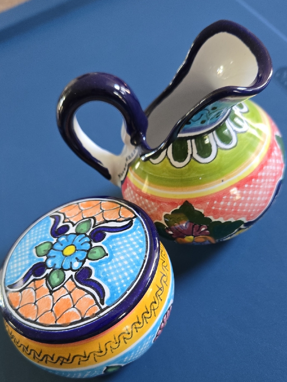 Authentic Hernandez Talavera Puebla Mexico Pitcher & Lidded Jar Set  (BIN 009)